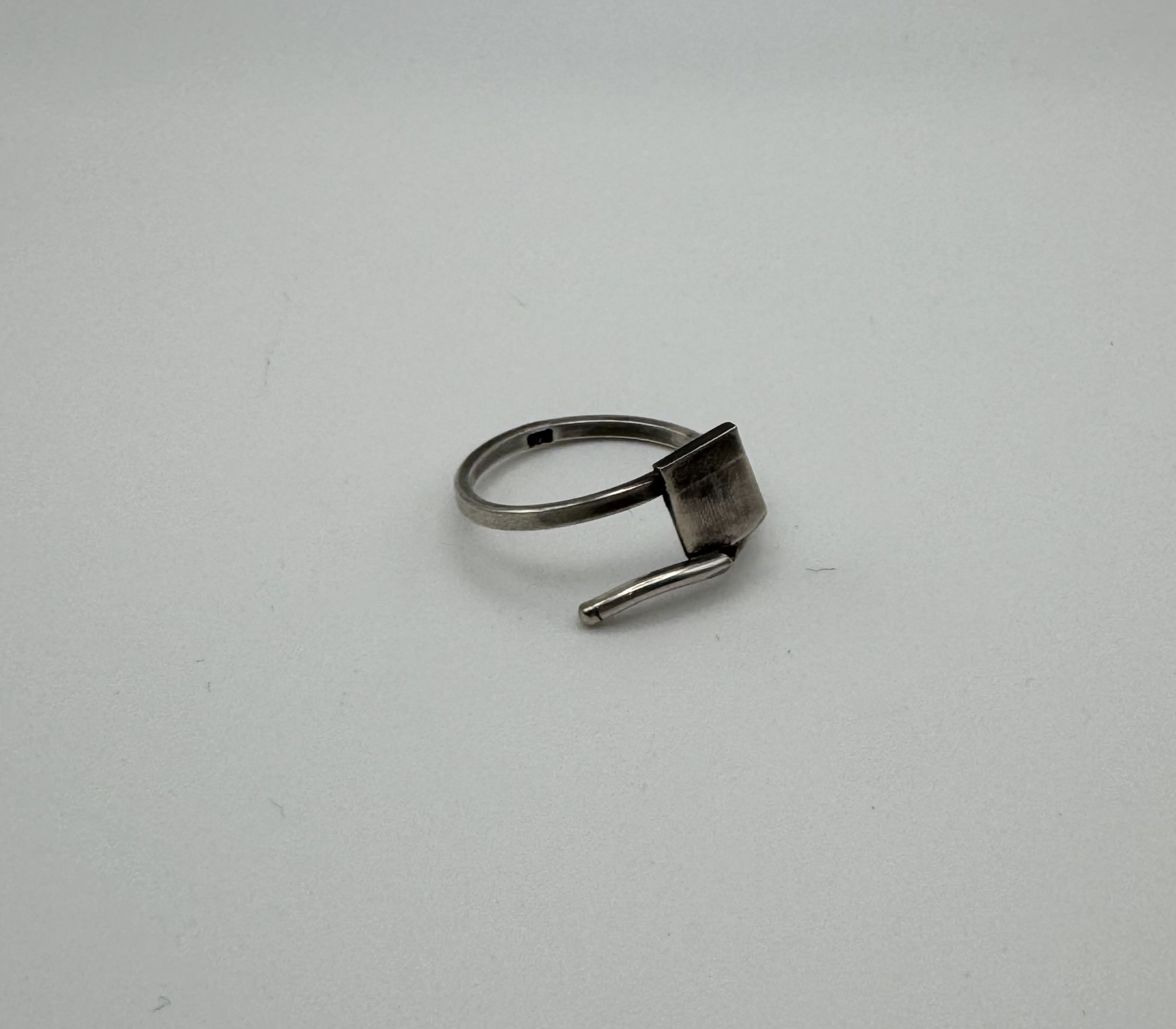 Axe-wrapped custom ring
